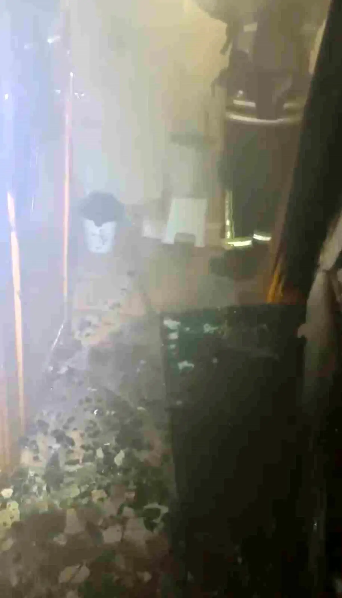 Tarsus\'ta Çamaşır Makinesinden Yangın Çıktı