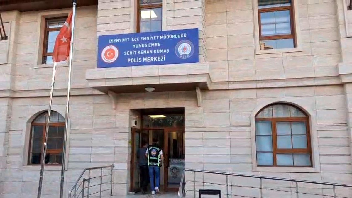 E-5\'te kaynak yapan ve korna çalan sürücüyü ölümle tehdit eden şahıs yakalandı