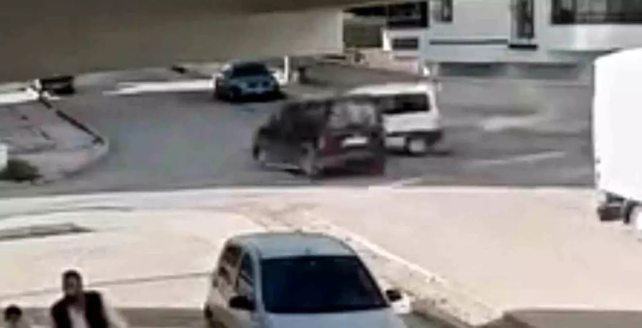 Elazığ\'da Trafik Kazası Kamerada