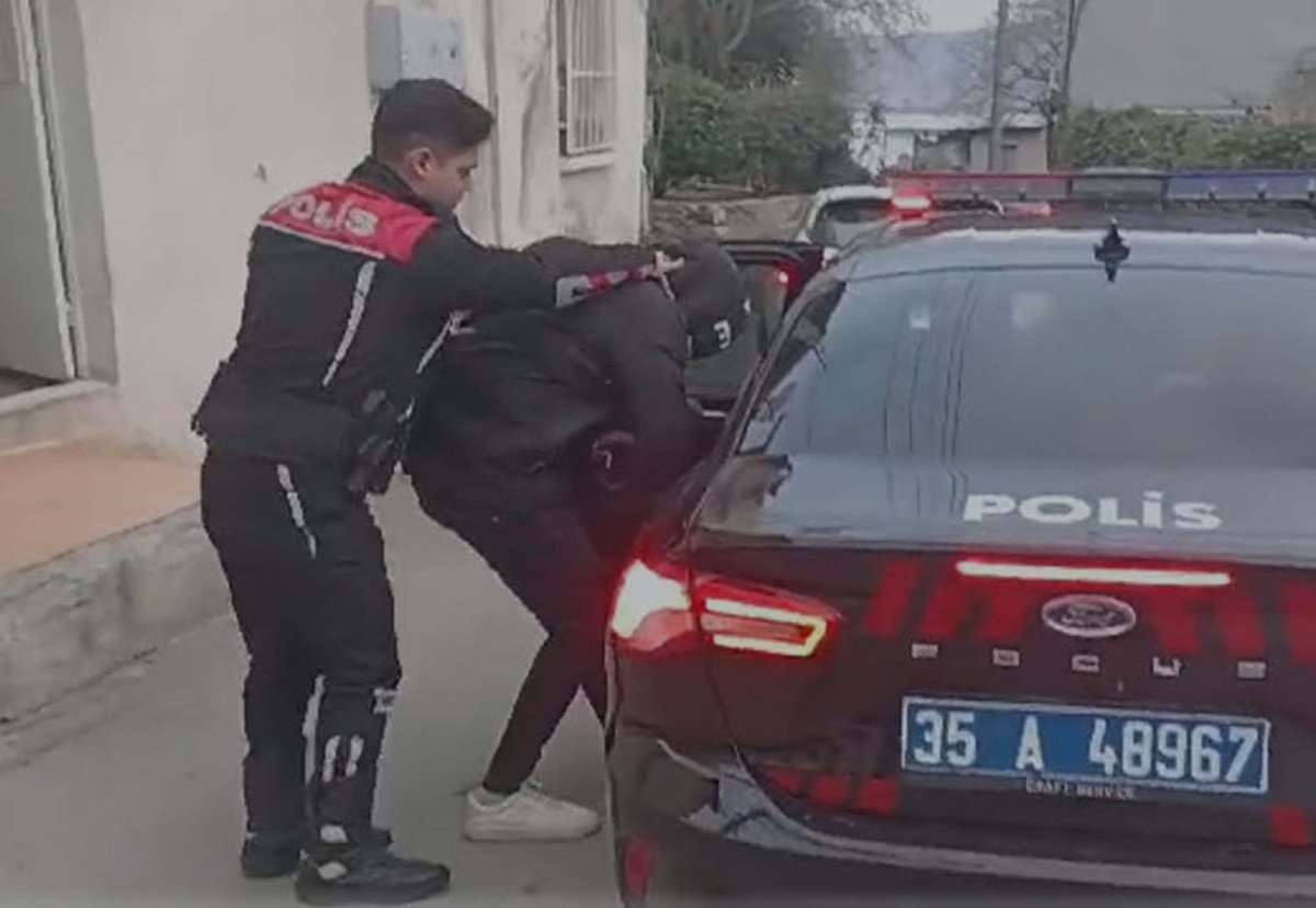 İzmir\'de Uyuşturucu Operasyonu: 4 Tutuklama