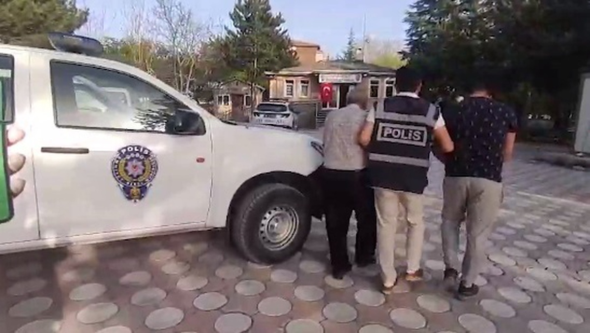 Köpek Dövüştüren 2 Şahıs Yakalandı