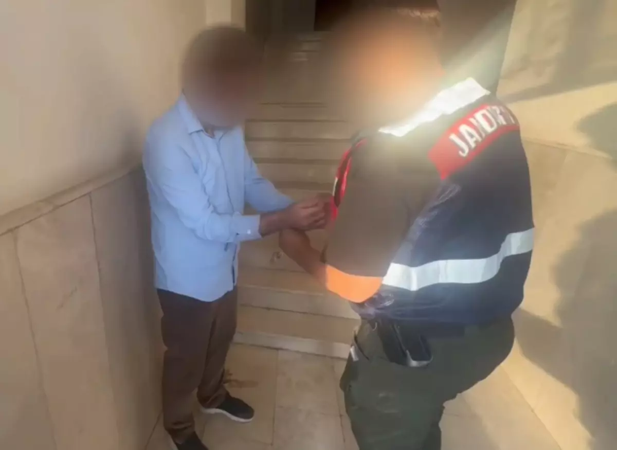 DEAŞ\'a Finans Sağlayan 10 Şüpheli Gözaltında