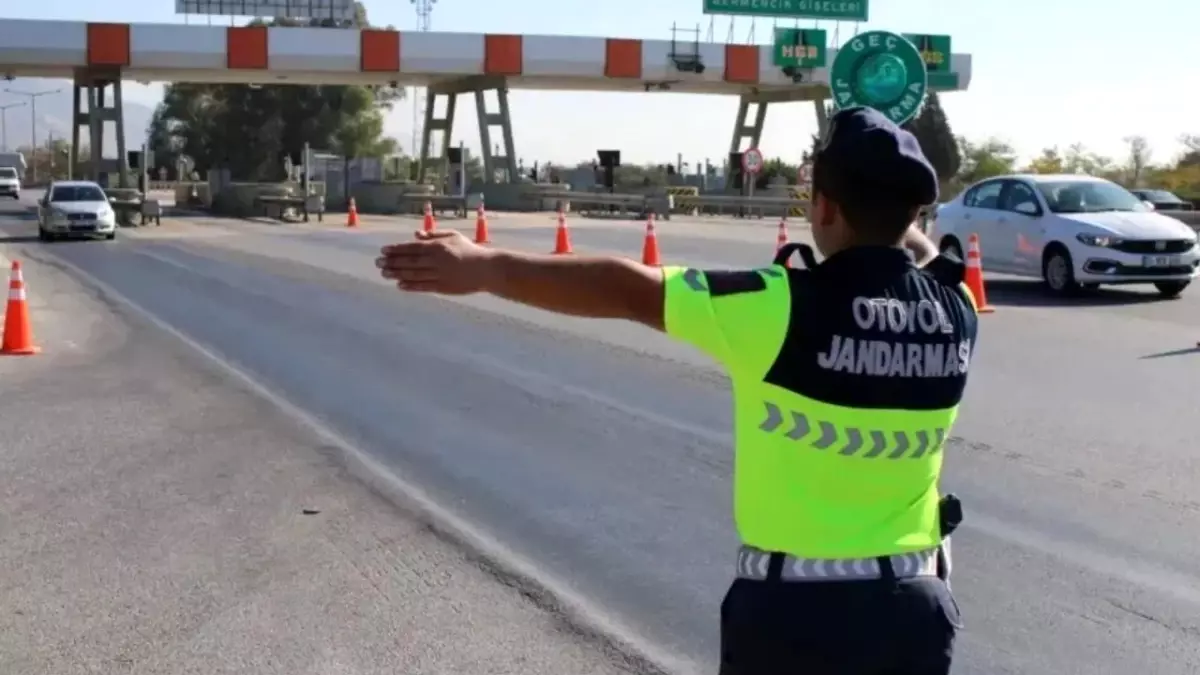Aydın\'da Trafik Denetimi: 20 Sürücüye Ceza