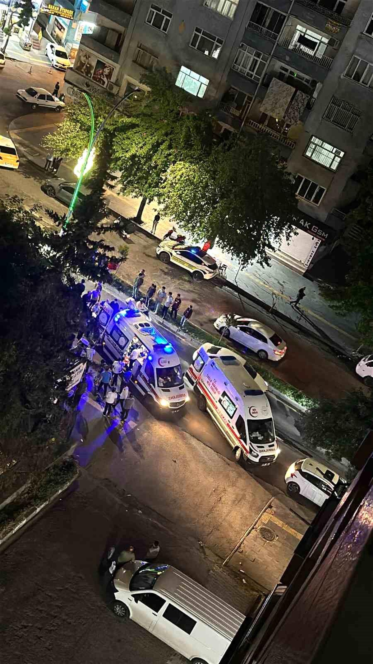 Diyarbakır\'da Motokurye Kazası: 3 Yaralı