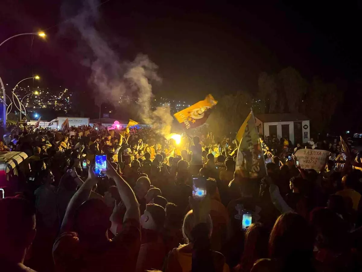 Galatasaray 25. Şampiyonluğunu İlan Etti