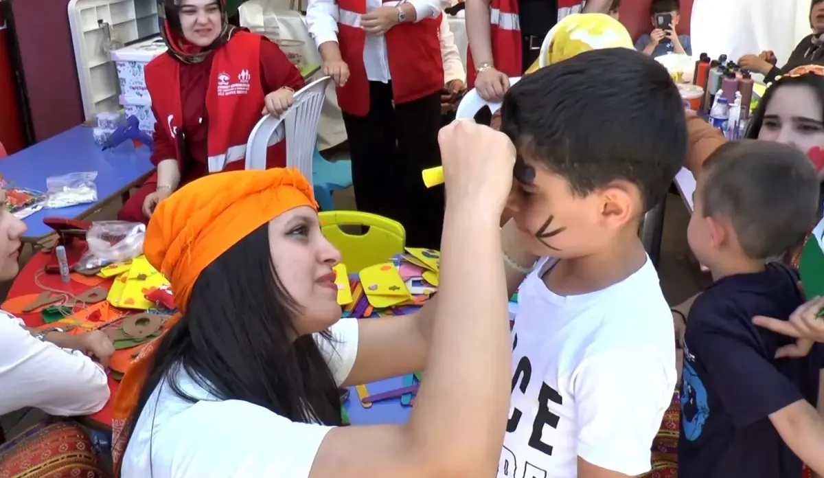 Gaziantep\'te \'Aile Yılı Festivali\' renkli görüntülere sahne oldu