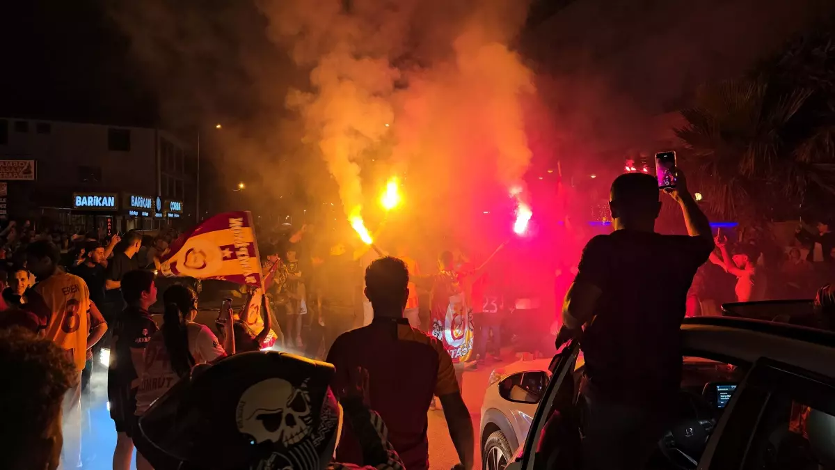 Galatasaray 25. Şampiyonluğunu Hatay\'da Kutladı