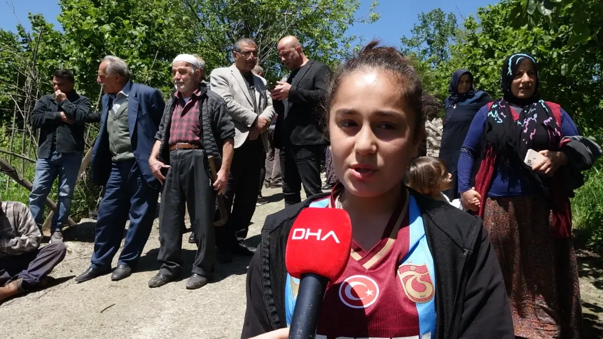 Yeşilce Mahallesi\'nde Yol Kapatıldı, Hayvan Saldırısı Endişesi