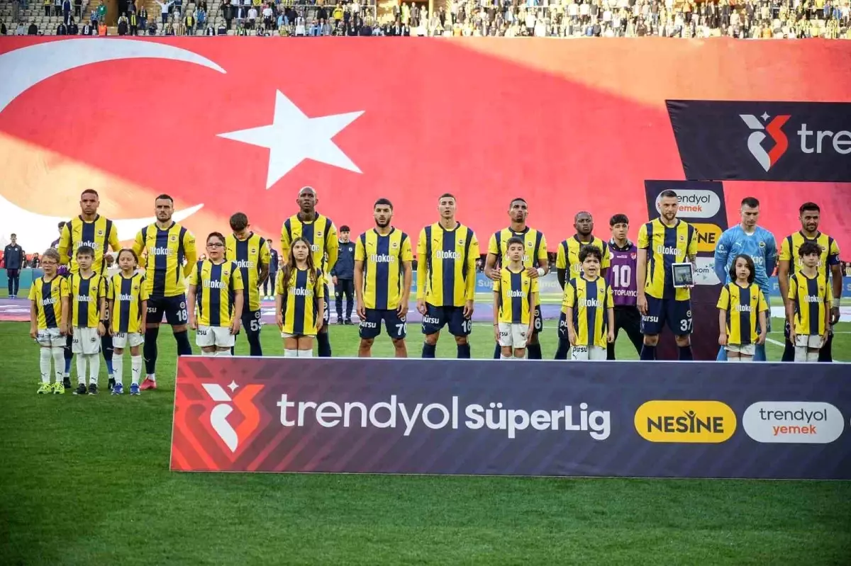 Fenerbahçe\'de Eyüpspor Maçına 4 Değişiklik