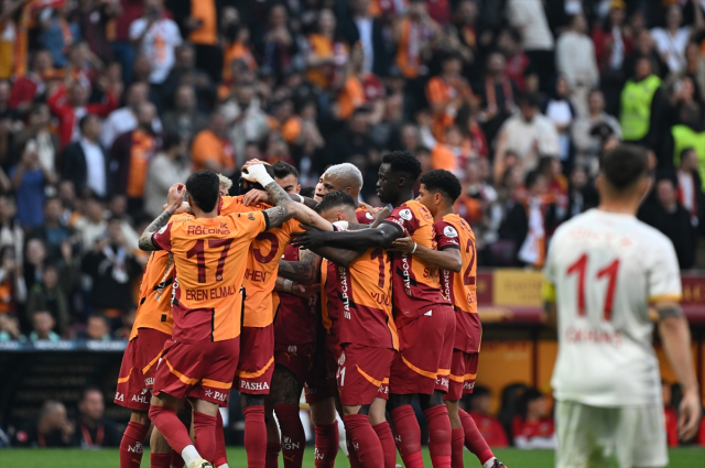 Süper Lig'de şampiyon Galatasaray! Sarı-kırmızılılar 5. yıldızı taktı