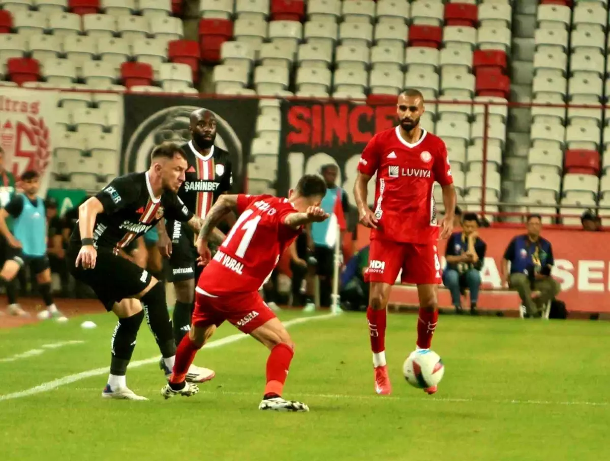 Trendyol Süper Lig: Antalyaspor - Gaziantep FK 0-0