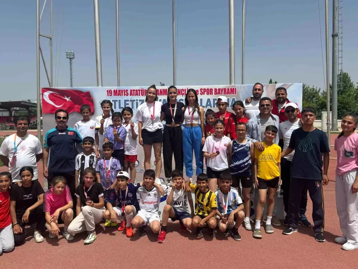 Şahinbey Belediyesi, 19 Mayıs Bayramı\'nı Coşkuyla Kutladı