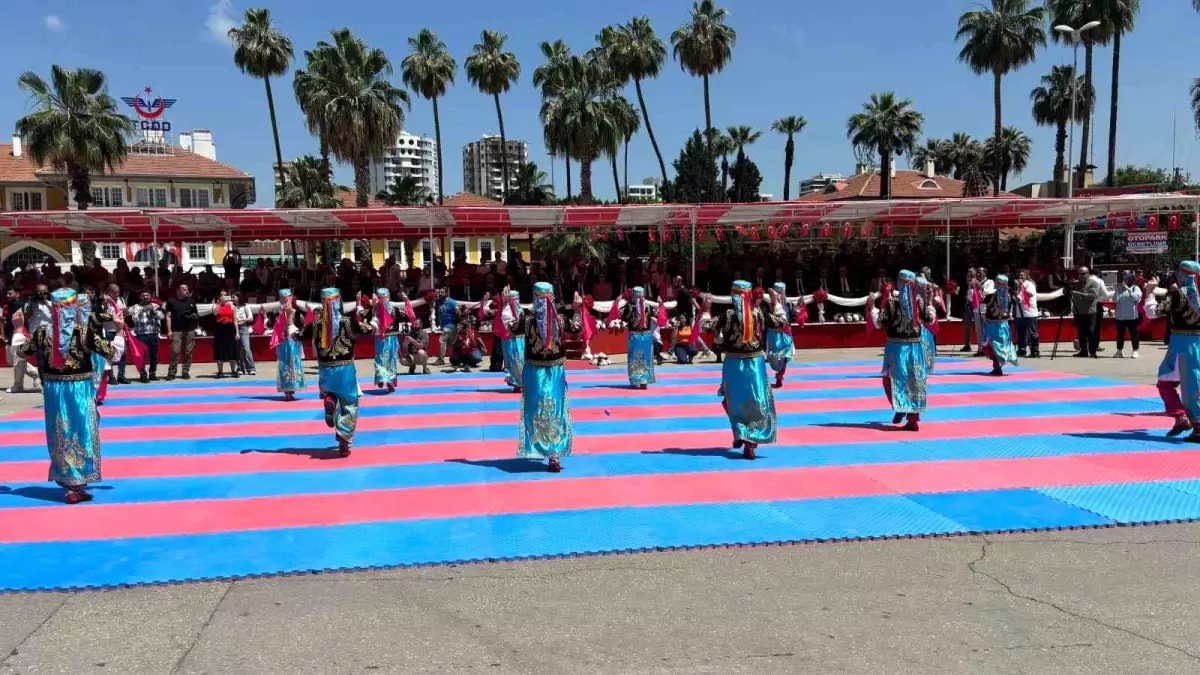 Adana\'da 19 Mayıs Coşkusu: Gençlik ve Spor Bayramı Kutlandı