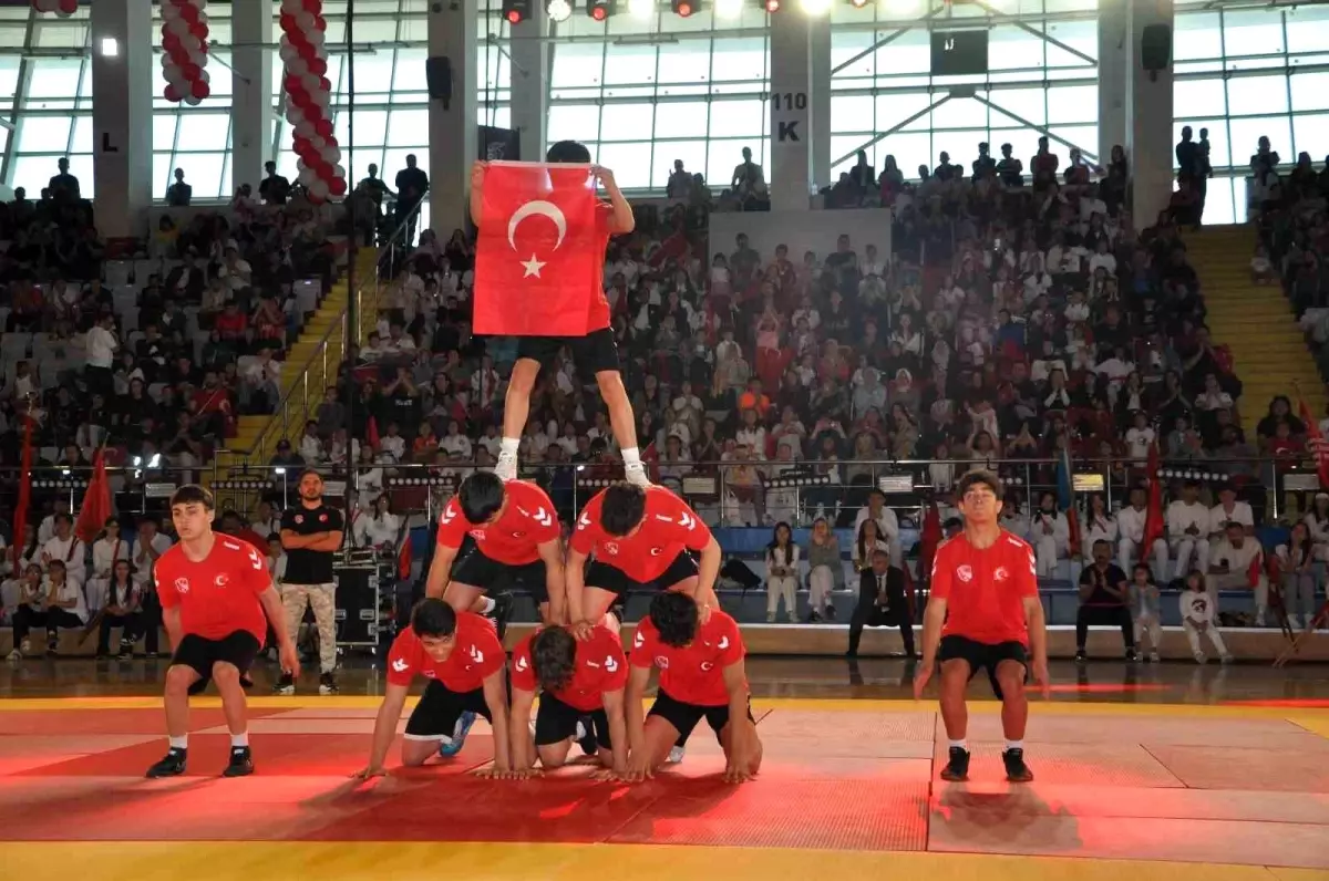 Afyonkarahisar\'da Atatürk Bayramı Coşkuyla Kutlandı