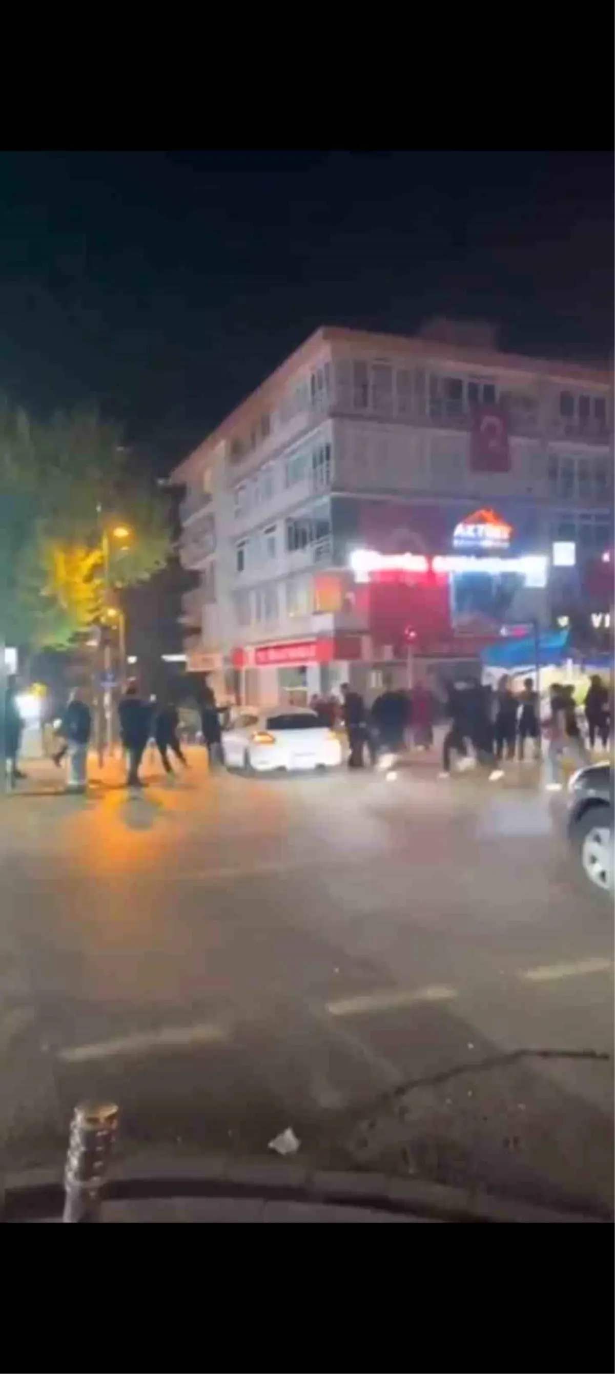 Galatasaray Şampiyon, Taraftarlar Sokağa Çıktı