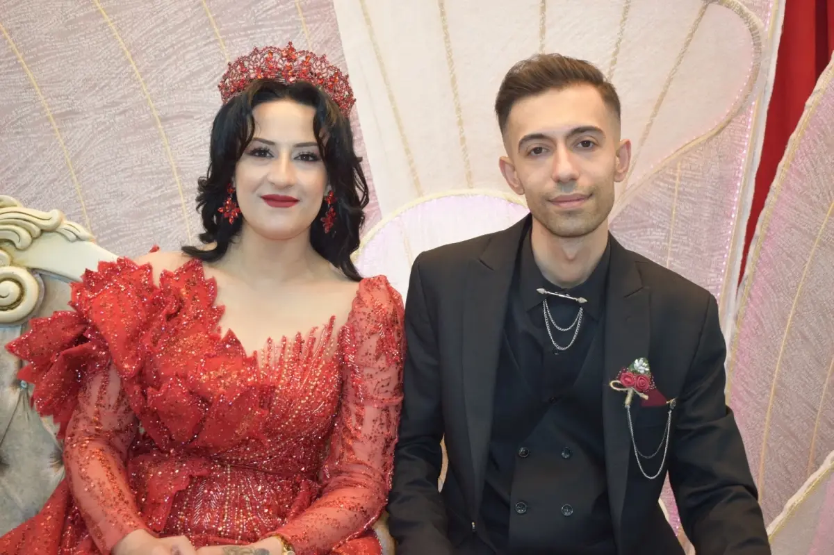 Engelli Çiftin Aşkı: Sessiz Kına Töreni