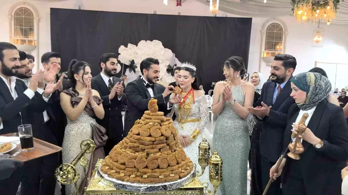 Düğün Pastası Yerine Burma Kadayıf!