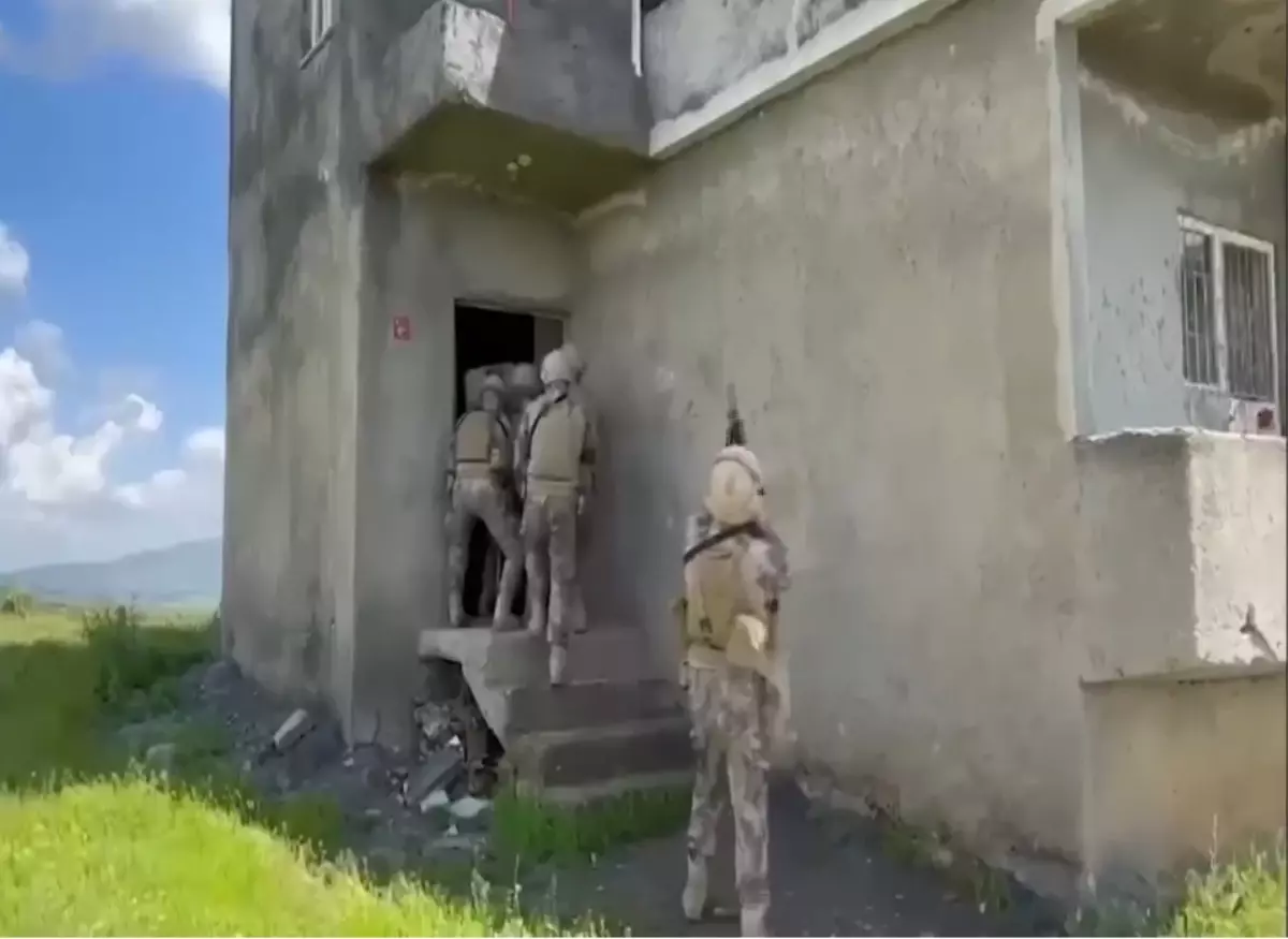 Diyarbakır\'da Büyük Uyuşturucu Operasyonu