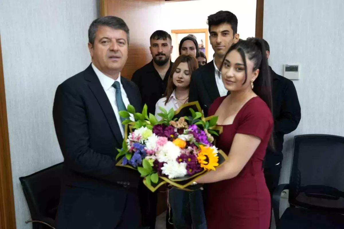 Adıyaman Gençlik Meclisi 19 Mayıs\'ı Kutladı