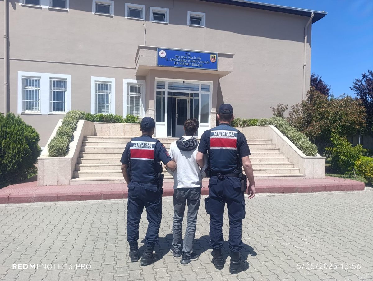 MİT personeli kılığına giren dolandırıcı yakalandı