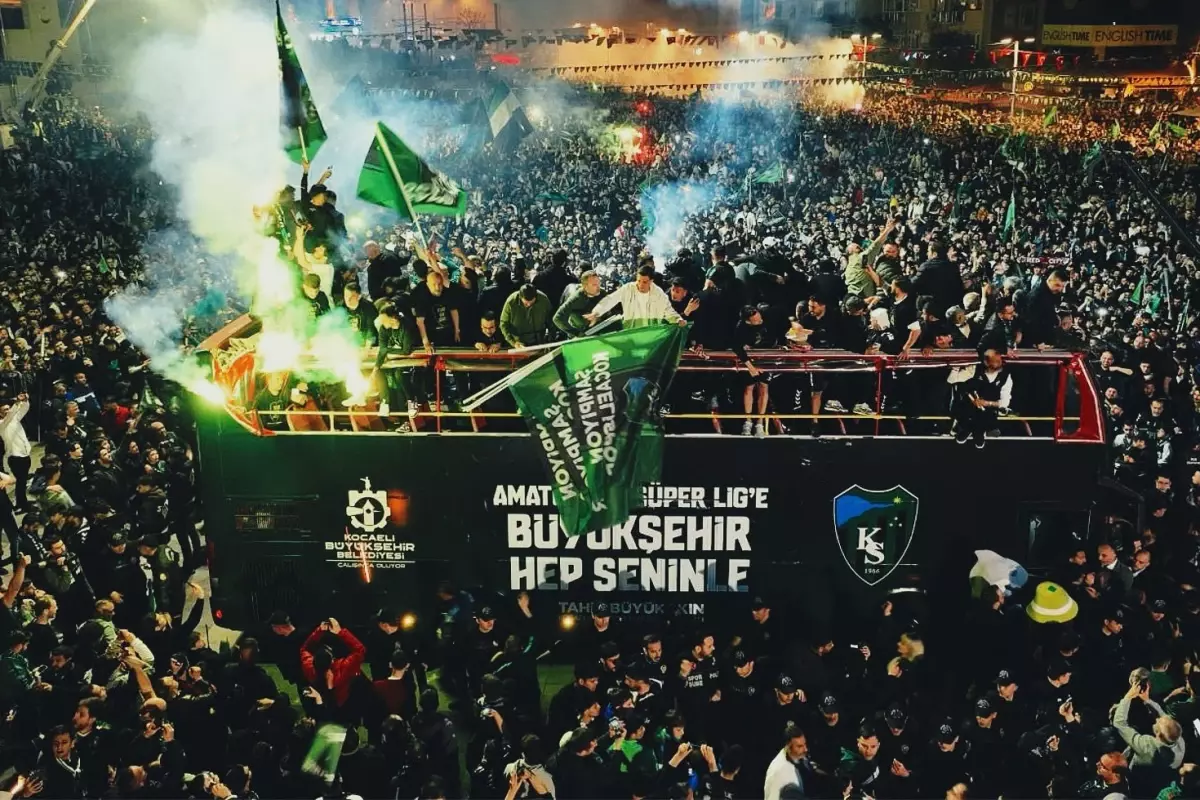 Kocaelispor\'dan sürpriz hamle! Yeni teknik direktör Markus Gisdol olabilir 