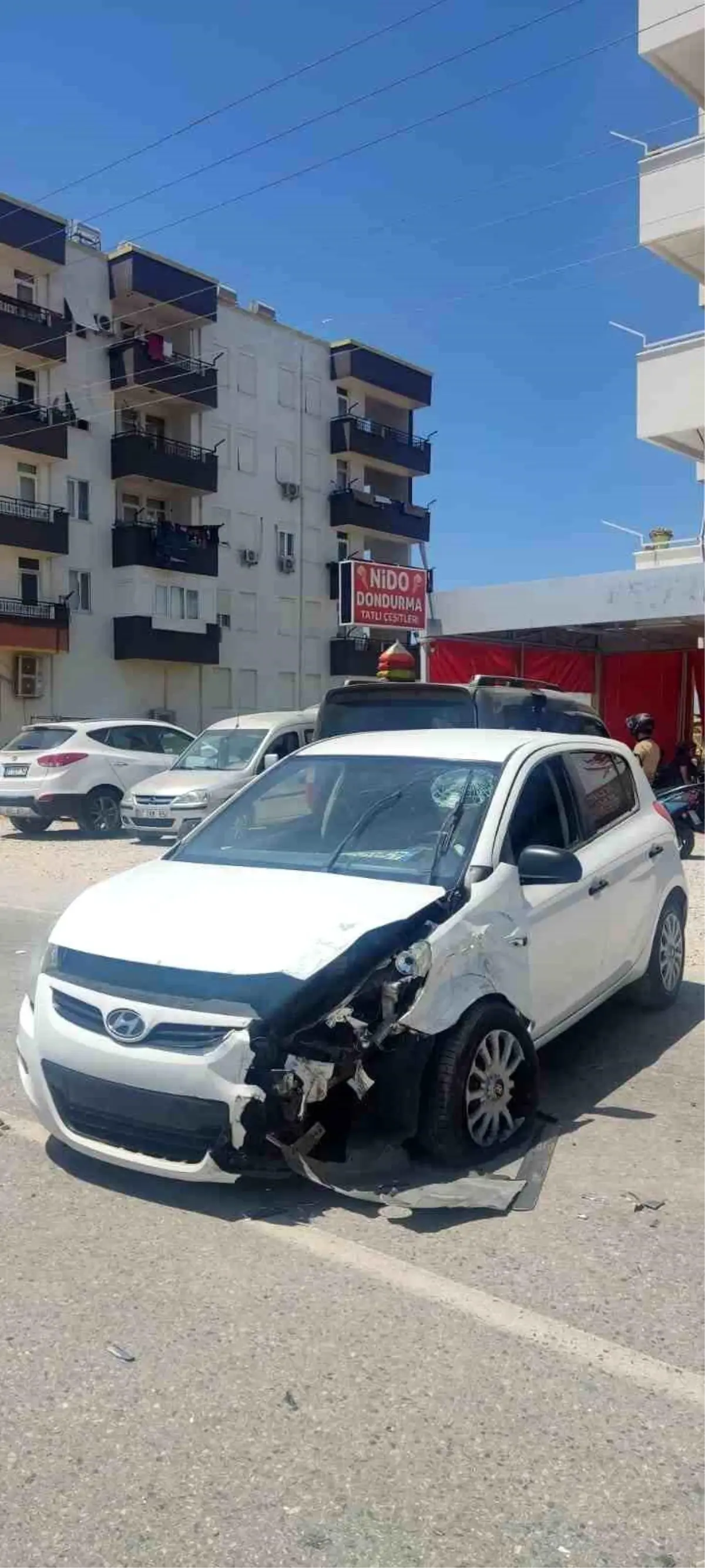 Manavgat\'ta Trafik Kazası: Bir Yaralı