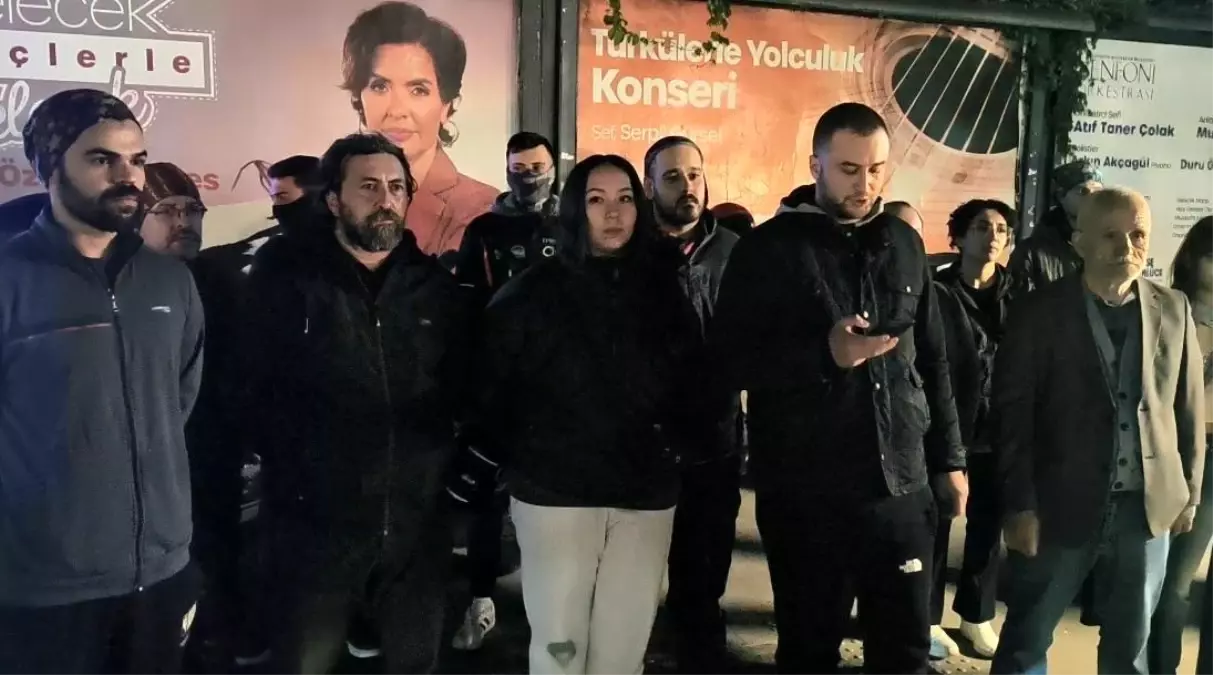 Eskişehir\'de Kurye Bıçaklı Saldırıya Uğradı