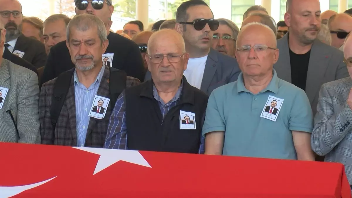 Büyükelçi Erdeniz Şen Son Yolculuğuna Uğurlandı