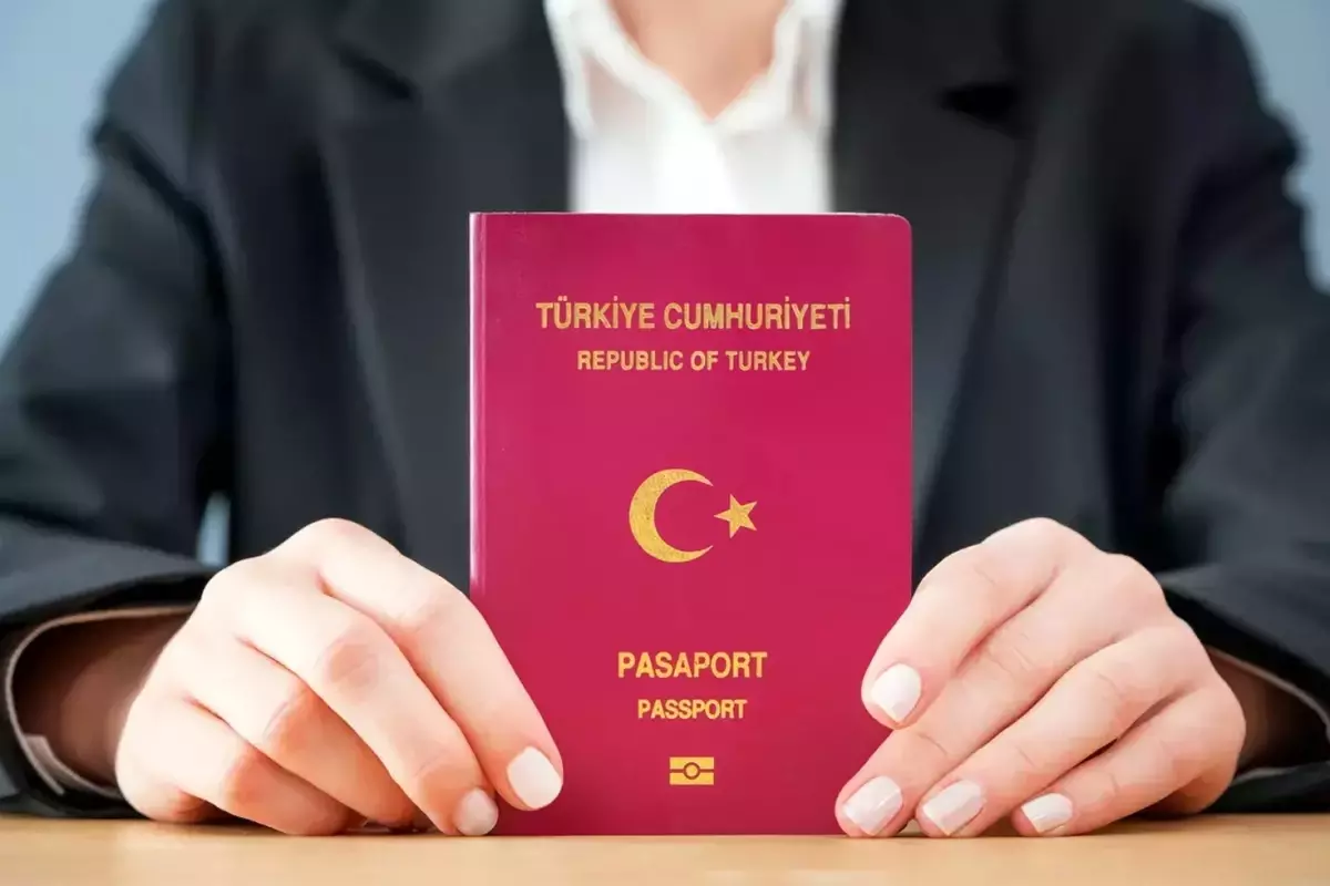Yunanistan\'da pasaport kontrolünde yeni dönem! Kayıtlar 3 yıl saklanacak