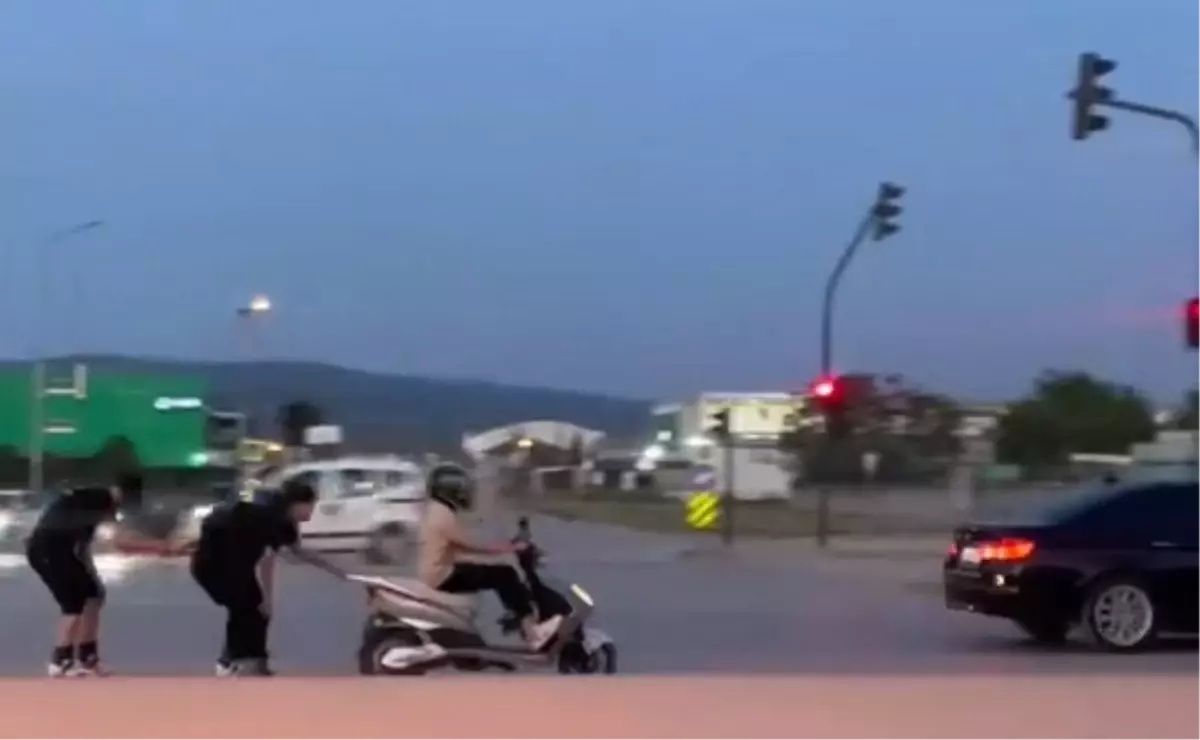 Gençlerin Tehlikeli Paten Yolculuğu