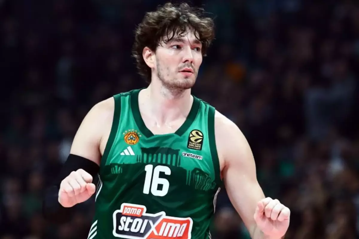 Cedi Osman\'ın 19 Mayıs paylaşımı Yunanistan\'da olay oldu
