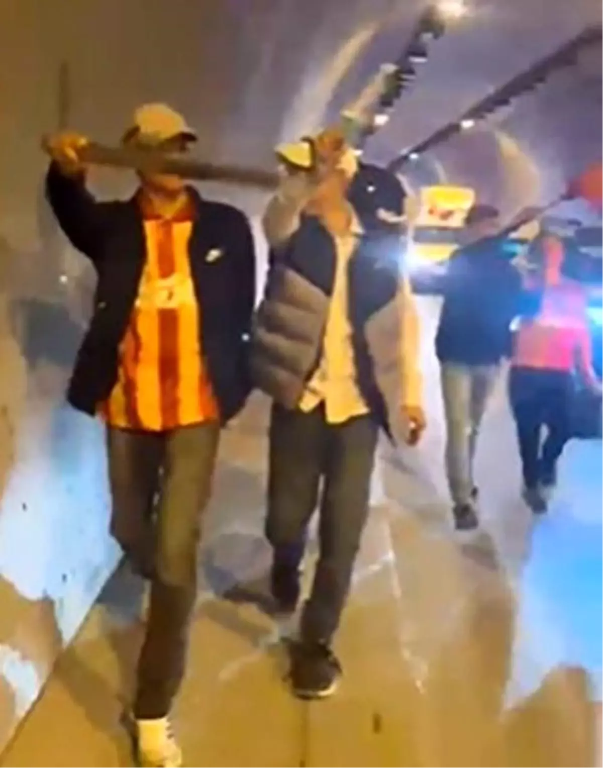 Döner Bıçaklı Holiganlar Serbest Bırakıldı