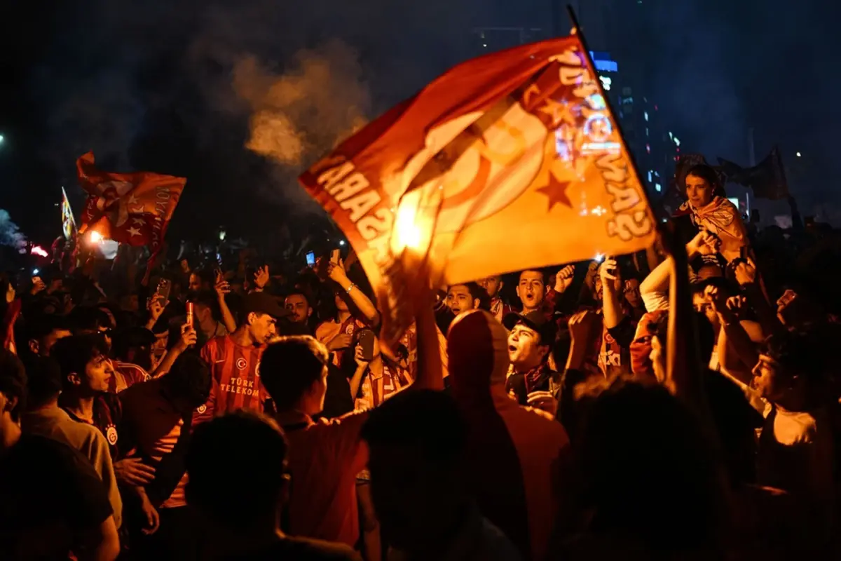 Dünyaca ünlü yıldız Galatasaray\'a bonservissiz geliyor
