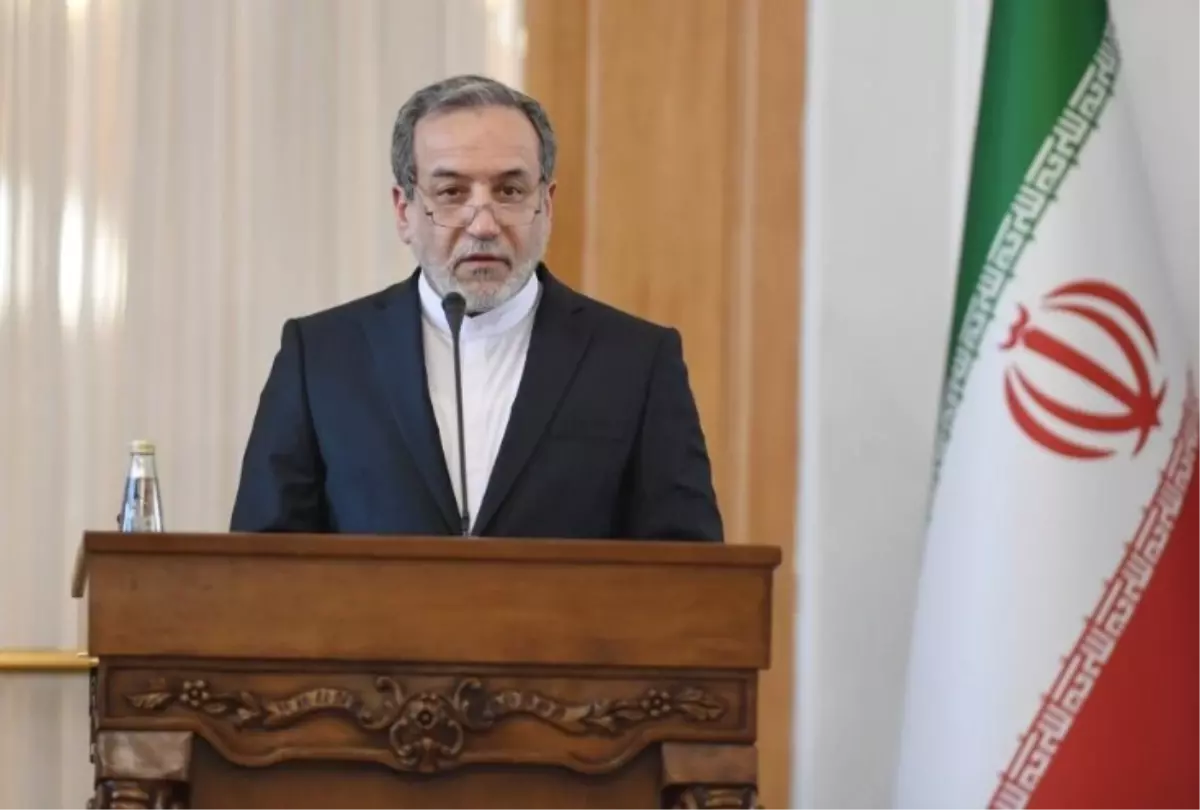 İran: Uranyum Zenginleştirme Müzakere Edilemez