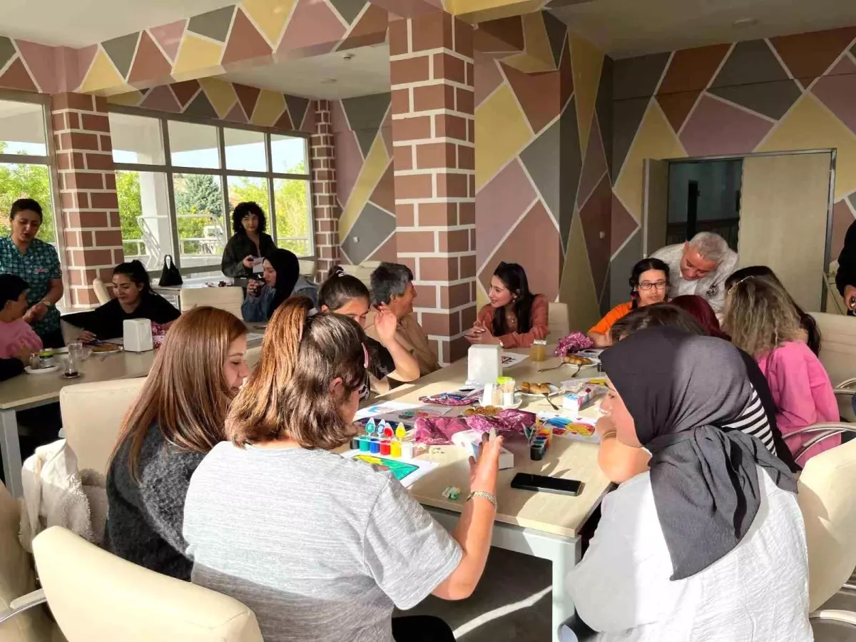 Kırşehir\'de Engellilere Sanat Atölyesi