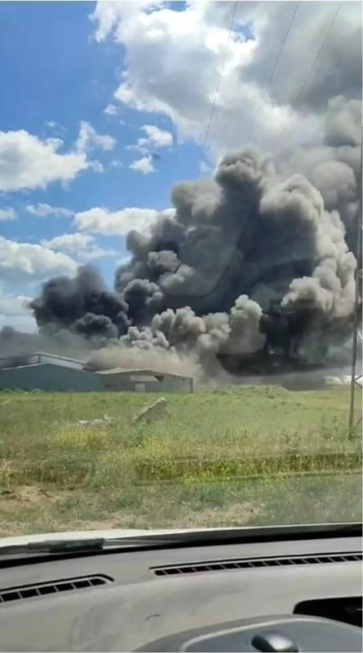 Gebze\'de Boya Fabrikasında Yangın