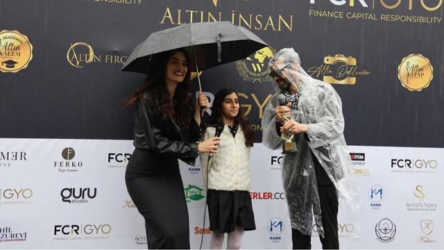 Küçük ressam Zeynep Reyyan Gören'den ilk sergi