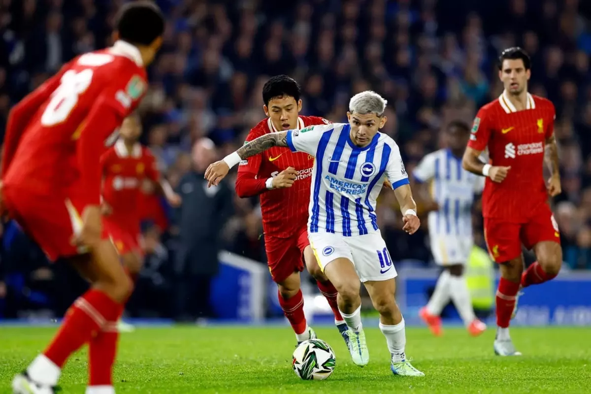 Brighton, şampiyon Liverpool\'u devirdi 