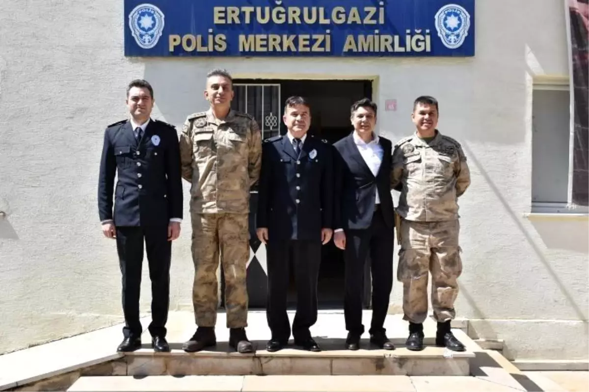 Söğüt Belediye Başkanı Durgut, Emniyet Müdürlüğü\'nü Ziyaret Etti