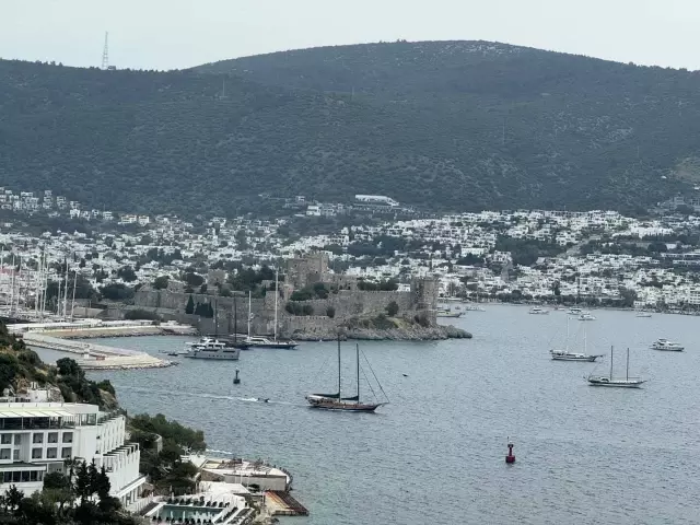 Bodrum'da Yaz Sezonu Fiyatları 2 Bin Liradan Başlıyor Bodrum'da Yaz Sezonu Fiyatları 2 Bin Liradan Başlıyor
