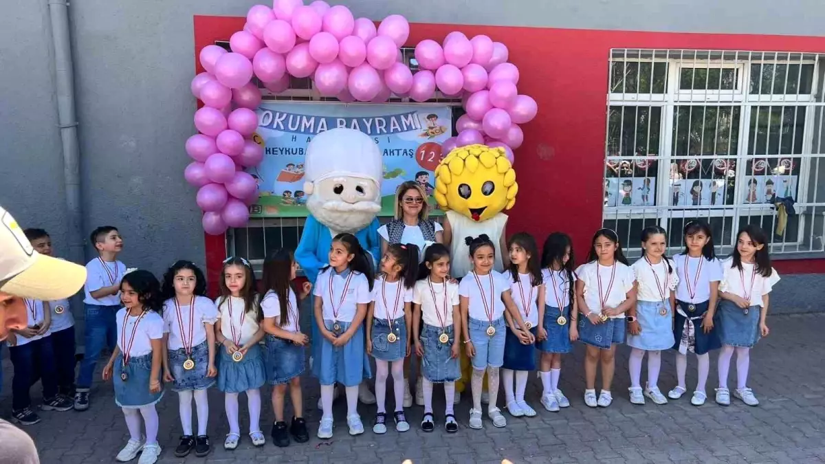 Erciyes Üniversitesi Öğrencilerinden \'Spor Yapıyorum, Sağlıklı Yaşıyorum\' Etkinliği