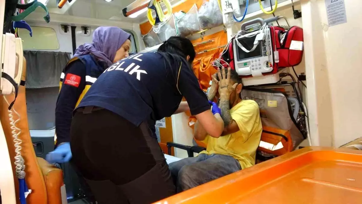 Antalya\'da Alkollü Sürücü Kaza Yaptı