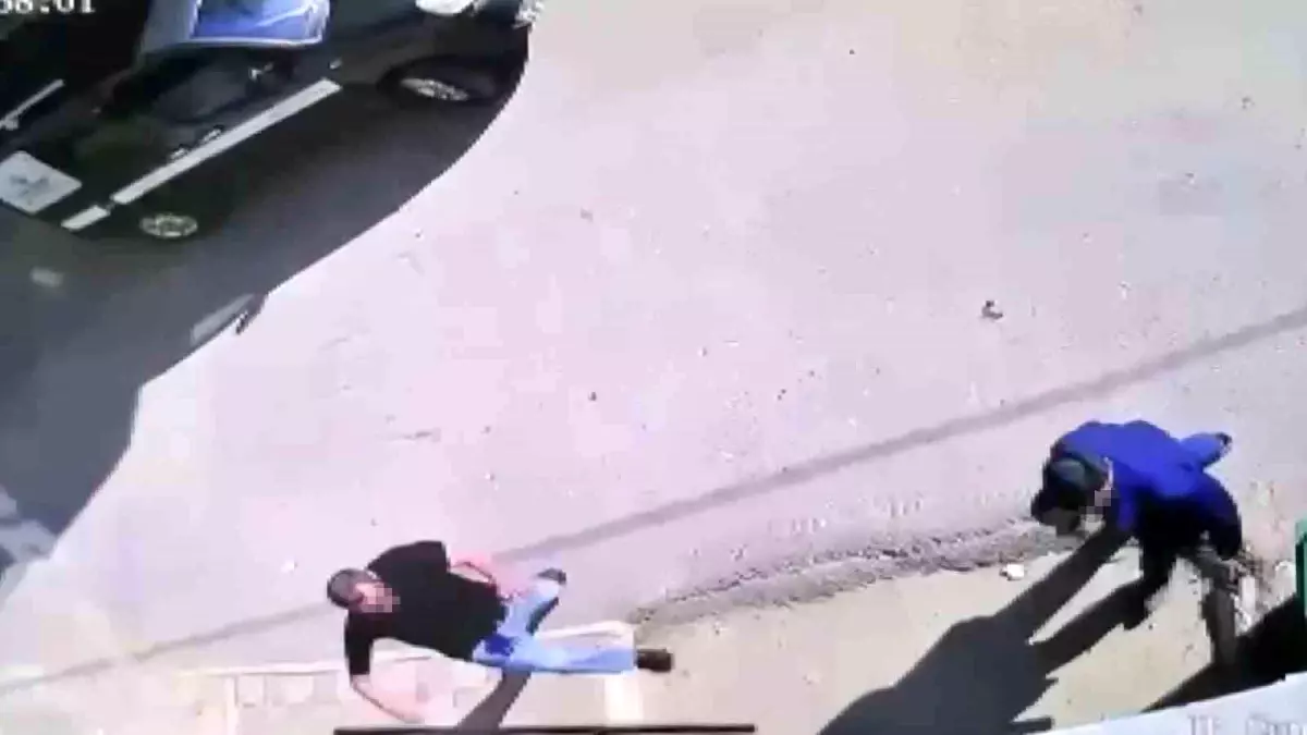 Bursa\'da Çöp Kavgası: 3 Yaralı