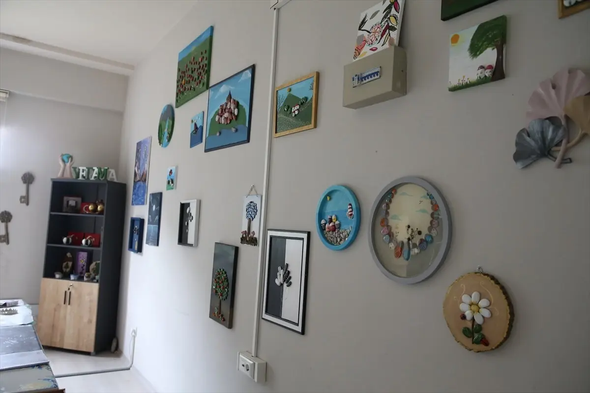 Sakarya\'da Bağımlı Bireylere Özgü Danışmanlık