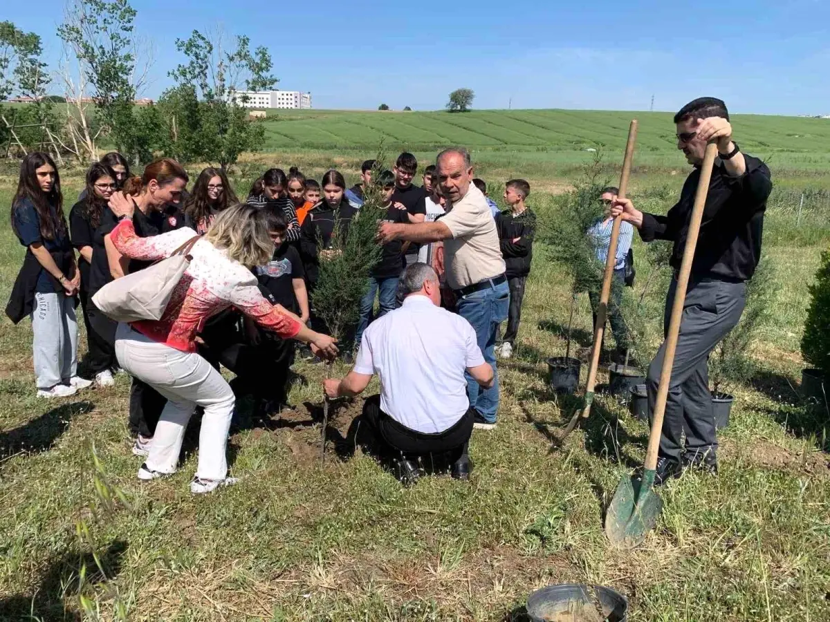 Asya Önel İçin Fidan Dikimi