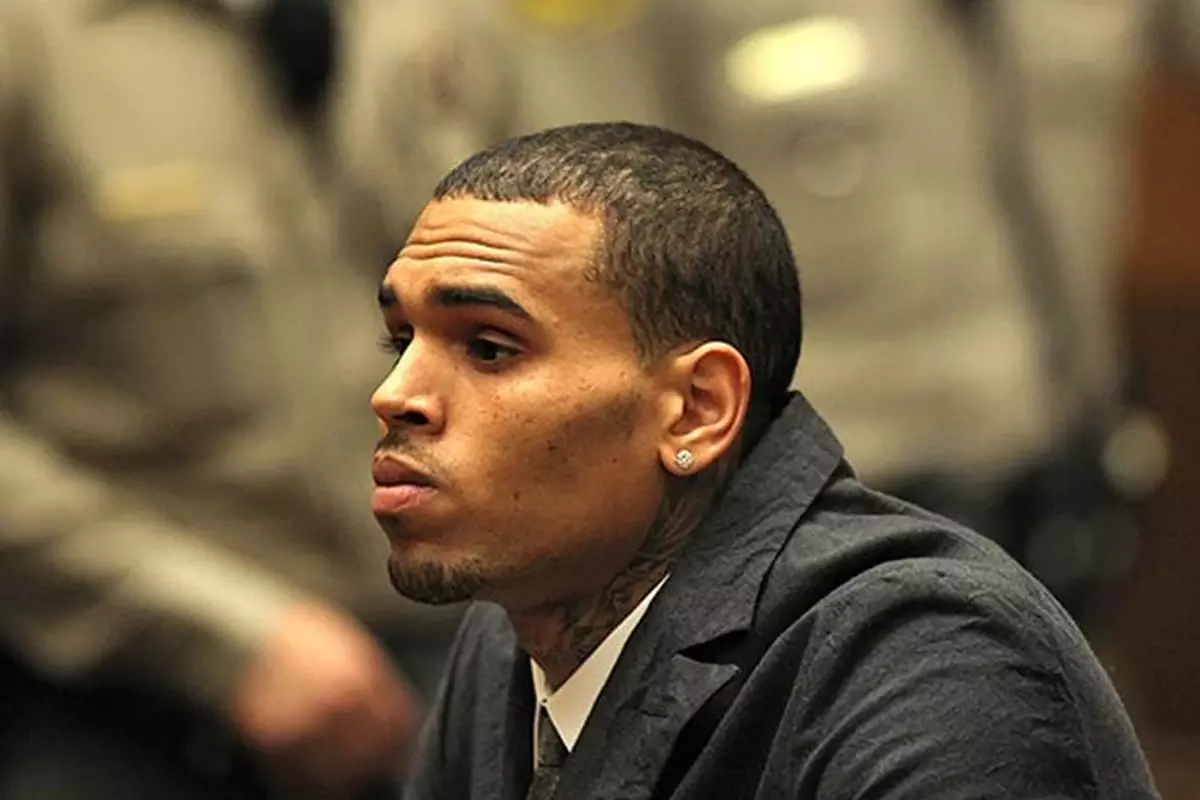 Chris Brown, 5 milyon sterlin kefaletle serbest bırakıldı