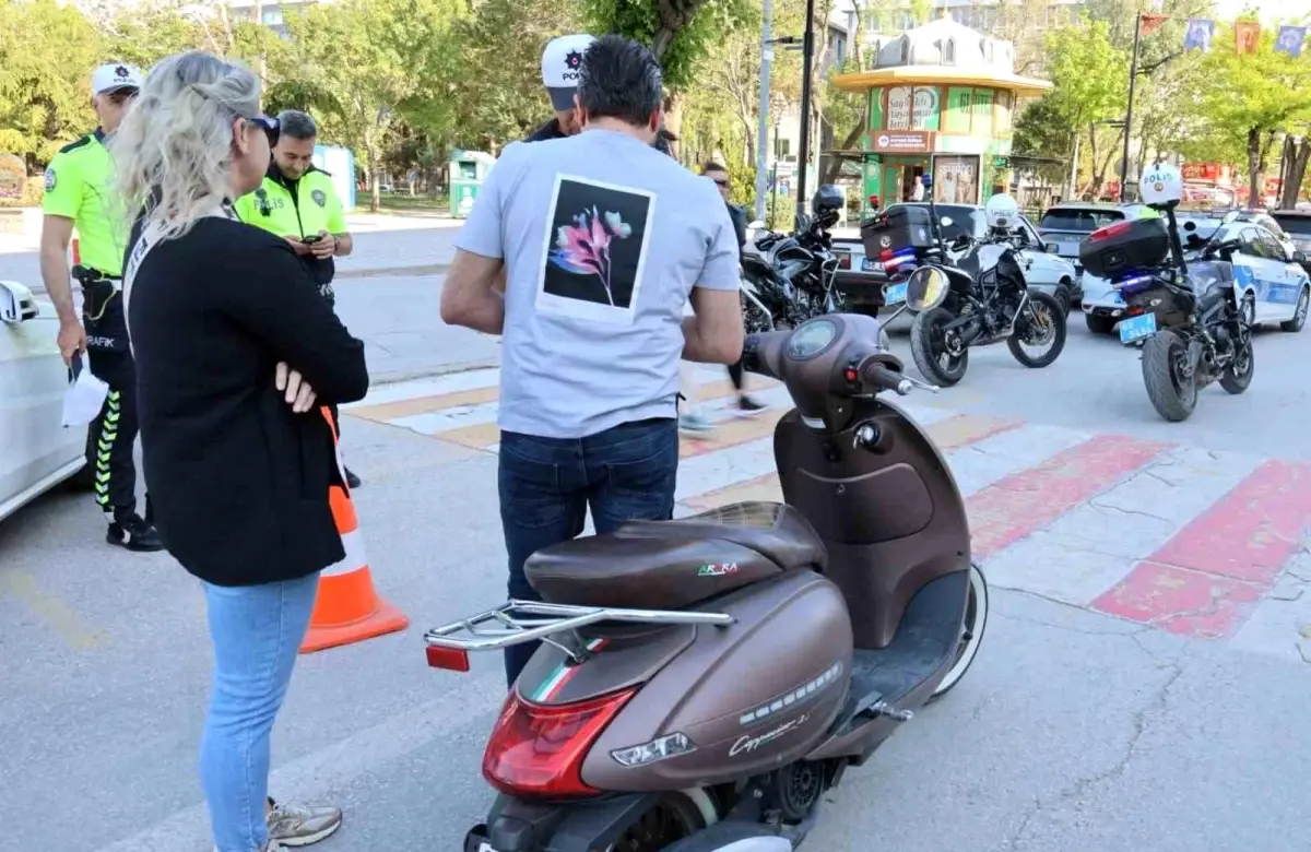 Ehliyetsiz Motosiklet Sürücüsüne 20 Bin Lira Ceza