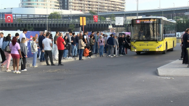Grev yapan şoförler İBB ile anlaştı! Otobüsler sefere çıkacak