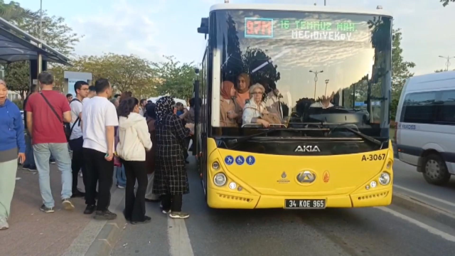 Grev yapan şoförler İBB ile anlaştı! Otobüsler sefere çıkacak