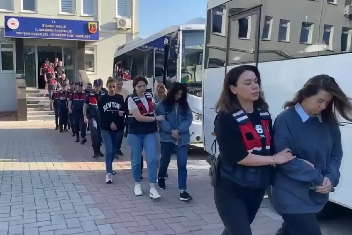 İBB\'ye yönelik 3. dalga operasyonunda 13 tutuklama